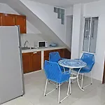 Lovely Kj Apartments